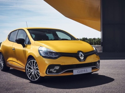 Renault Clio RS na horyzoncie. Dokonujcie właściwych wyborów