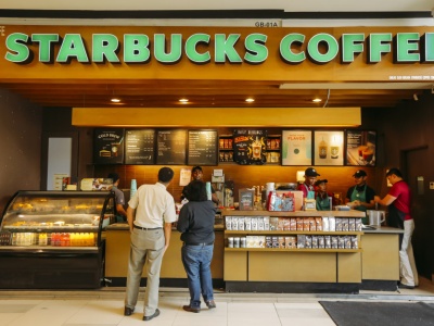 Pracownicy sieci Starbucks domagają się wyższych płac