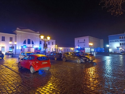 Alarm na tarnowskim dworcu! Służby wchodzą do akcji, na miejscu policja i straż pożarna