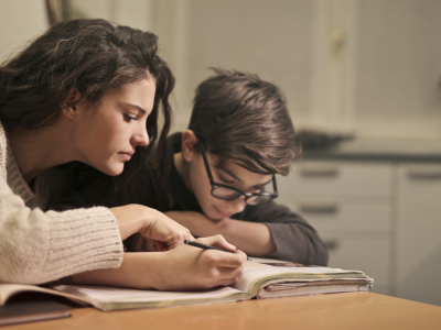 71 proc. dzieci liczy na rodziców online. Dorośli nie czują się gotowi