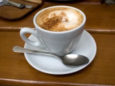 Wiele osób nie odróżnia tych rodzajów kawy. Wyjaśniamy, o co chodzi z latte, cappuccino i flat white