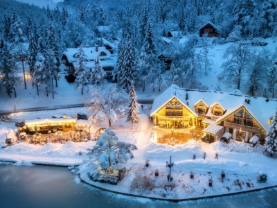 Planowanie wyjazdu świątecznego last minute – od górskich hoteli po egzotyczne resorty all inclusive