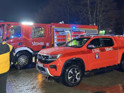 W OSP Raszyn powitali nowe samochody