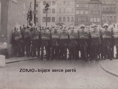 Czołgi, godzina policyjna, PRL – jak stolica pamięta stan wojenny po 44 latach od jego wprowadzenia