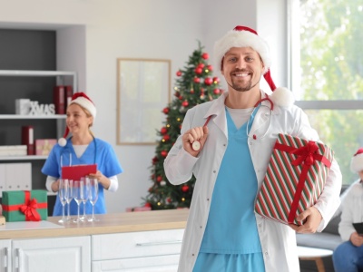 Oto prezentowe hity dla pracowników. Na święta oczekują głównie jednego