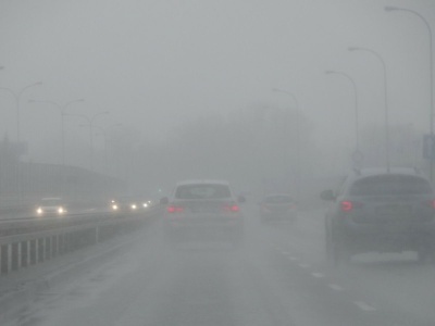 IMGW wydało ostrzeżenie I. stopnia dla czterech województw. Kierowcy muszą zachować szczególną ostrożność