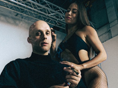 Nowy Polak: „Macha nogami, robi butterfly”