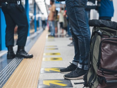 Sztuczna inteligencja pilnuje peronów. W metrze uratowano już 39 osób