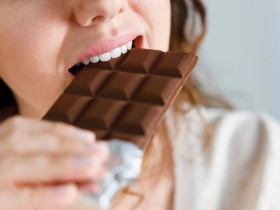 Czy czekolada może spowolnić proces starzenia? Opublikowano nowe badania