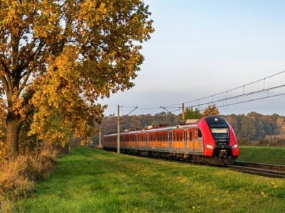 Łódzkie: Frekwencja uzasadnia utrzymanie pociągów do Poznania