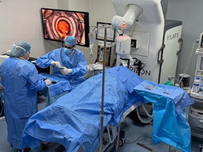 Co za mikroprecyzja! Pierwsza na świecie zrobotyzowana operacja usunięcia zaćmy