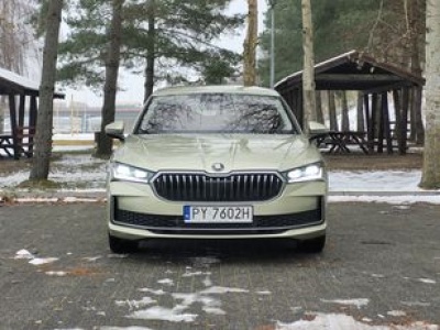 Test: Škoda Superb 1.5 TSI Plug-In Hybrid. Sprawdziłem, ile przejedzie na samym prądzie