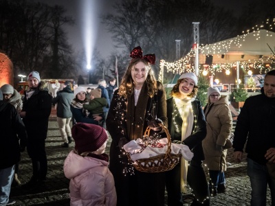 Bajkowy zamek w świątecznej odsłonie. Sobota pełna magii, w niedzielę kolejne atrakcje