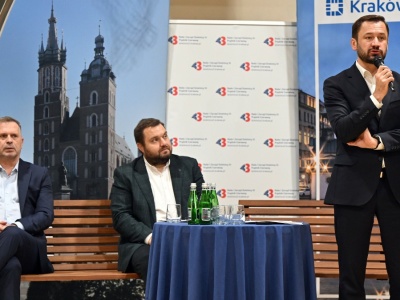 Zaciskanie pasa? Nie w gabinecie prezydenta miasta. Przyznano nagrody