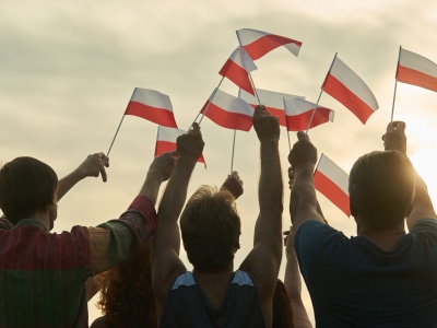 Polacy masowo emigrują z Wielkiej Brytanii. Nasz kraj jest lepszą opcją?