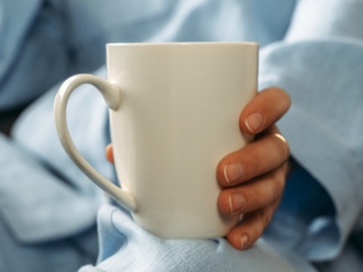 Naturalnie pobudza wydzielanie melatoniny. Pij ciepłe by mieć lepszy sen