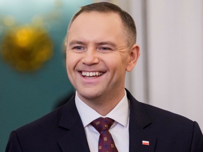 170 tys. zł odprawy i płatny urlop stały się faktem. Prezydent Nawrocki właśnie podpisał