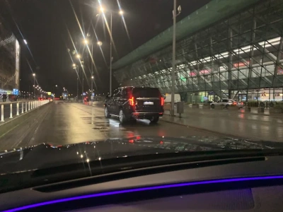 Kraków Airport: mgła powoduje przekierowania i odwołania lotów