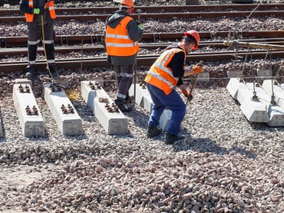 ZUE ostatecznie podpisało kontrakt z PKP PLK za 2,6 mld zł