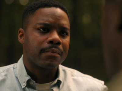 Finał Witajcie w Derry puszcza oko do fanów filmów. Kilka razy