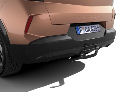 Wielki SUV z Europy potaniał do 124 900 zł. Realnym spalaniem 5,5 l uderza w Chińczyków