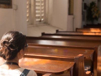 Najnowsze dane z Kościoła. Drastyczny spadek i dwa trendy przemian