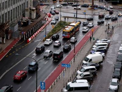 Zwrot ws. samochodów spalinowych. Unia Europejska podjęła zaskakującą decyzję