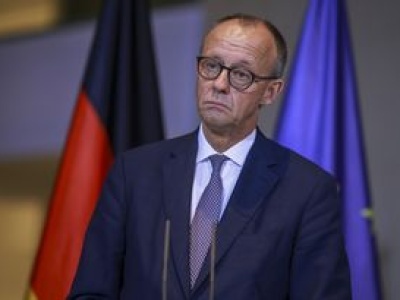 Merz: czas podjąć decyzję ws. aktywów. 