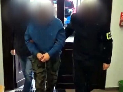 Udawali policjantów i napadli na Ukraińców. Zatrzymano osiem osób