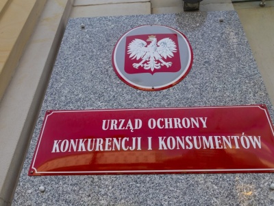 UOKiK uderzył w banki z jednej grupy. Potężna kara