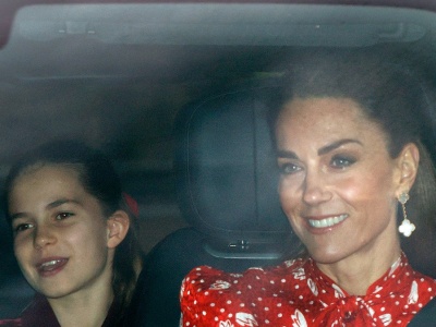 Przyłapano ich w aucie. Patrzyli na Kate z kilku powodów