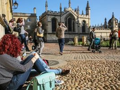 Studia w Wielkiej Brytanii znów będą tańsze dla Polaków. Londyn wznawia udział w unijnym programie Erasmus
