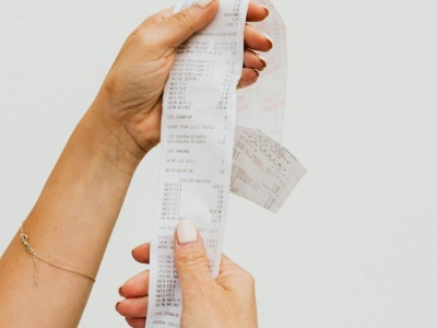 Podwyżki przed świętami uderzą Polaków po kieszeniach. Najgorzej jest z tymi dwoma produktami