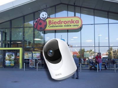 Kamera Wi-Fi za 69 zł. Biedronka znowu rozbiła bank