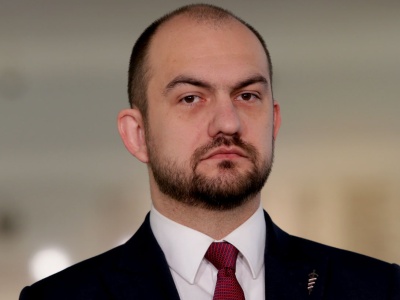 Żurek tworzy 13 zespołów prokuratorskich, aby ścigać mowę nienawiści