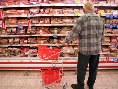 Ceny mięsa i przekąsek mogą przez to pójść do góry. Nowy podatek ma być ratunkiem dla NFZ