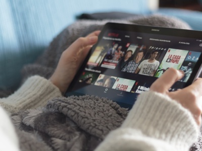 Netflix – od wysyłkowej wypożyczalni DVD do globalnego giganta rozrywki