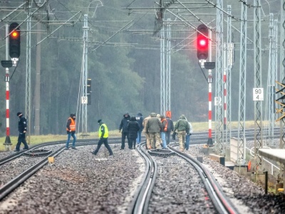 Akty dywersji na kolei. Policja o ważnym kroku wobec podejrzanych