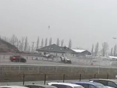 Tak doszło do wypadku na S7. Jest nagranie