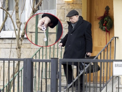 Jarosław Kaczyński czuję się u krewnego jak u siebie. Na uwagę zasługuje pewien szcz…