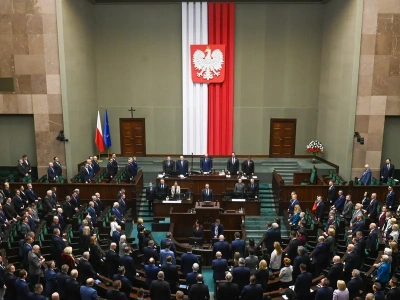 Ks. Kobyliński grzmi ws. spotkań opłatkowych w parlamencie. „Należy je zawiesić. To wręcz świętokradztwo”