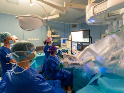 Pierwsze w Polsce operacje z użyciem robota da Vinci 5 w Szpitalu Medicover