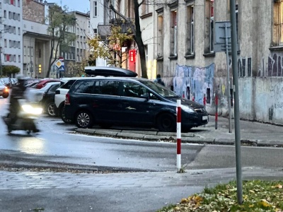 Parkowanie w Krakowie drożeje. Dłuższe godziny, wyższe kary i droższe „koperty”