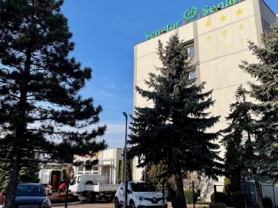 Z centrum Katowic znika hotel. Trwa opróżnianie obiektu, ma zostać wyburzony