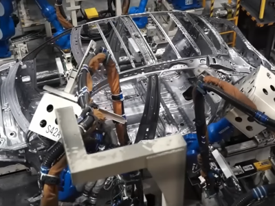 Honda zatrzymuje fabryki przez polityczną wojnę o chipy