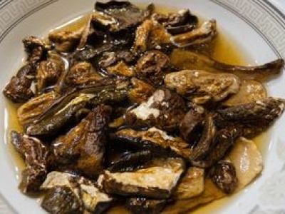 Dodaję 2 sztuki do moczenia grzybów. Usuwają całą goryczkę, poprawiają smak i strukturę