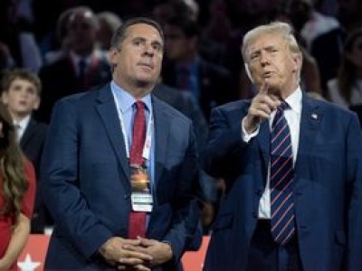 Imperium Trumpa wchodzi w 