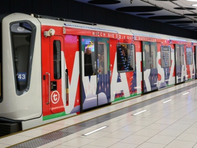 Z ostatniej chwili: Zadymienie w warszawskim metrze. Wiemy, co się dzieje