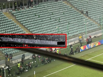 Wywiesili transparent, a potem wszyscy wyszli. Przygnębiające obrazki na Legii