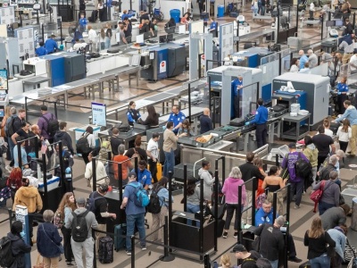 Planujesz powrót do domu na święta? Uważaj! Możesz nie dolecieć. Zaplanowano strajki na lotniskach